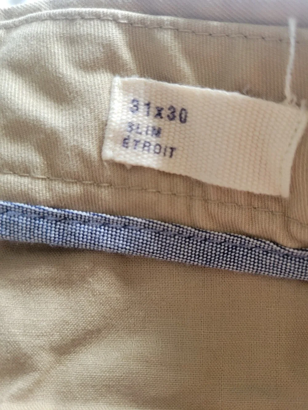 Gap Men's Slim Fit Khaki Chino Size 31x30 - Picture 3 of 7